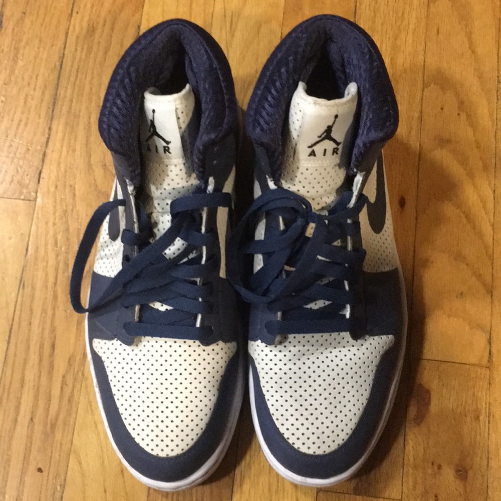 Nike Air Jordan’s Men 10.5 Custom Navy Color